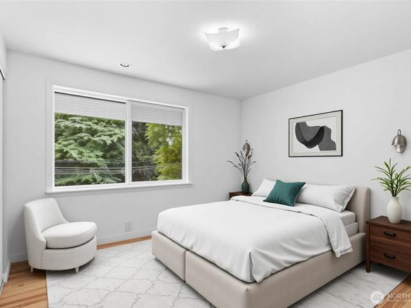 10438 NE 116th Street, Kirkland WA 98034