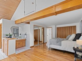 10438 NE 116th Street, Kirkland WA 98034