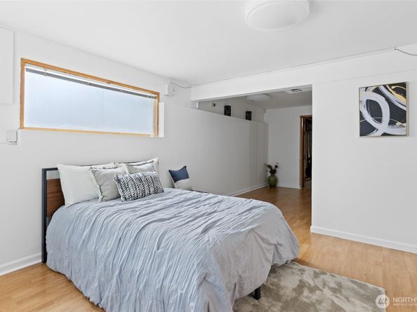 10438 NE 116th Street, Kirkland WA 98034