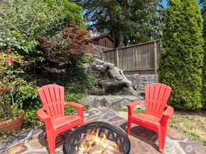 10438 NE 116th Street, Kirkland WA 98034