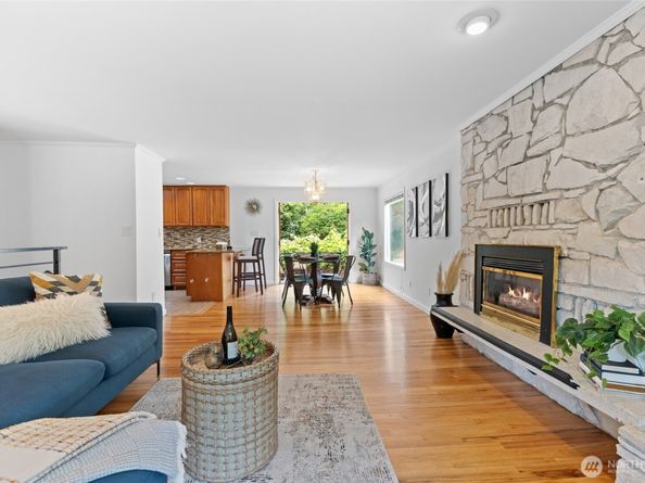10438 NE 116th Street, Kirkland WA 98034