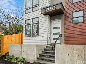 5044 Sand Point Place NE C, Seattle WA 98105