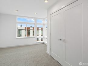 5044 Sand Point Place NE C, Seattle WA 98105