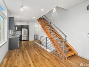 5044 Sand Point Place NE C, Seattle WA 98105
