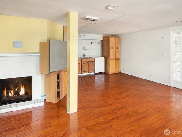 13302 Bitter Place N, Seattle WA 98133