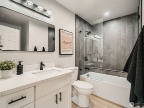 9512 1st Avenue NE 110, Seattle WA 98115