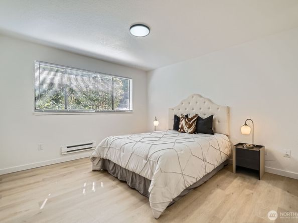9512 1st Avenue NE 110, Seattle WA 98115