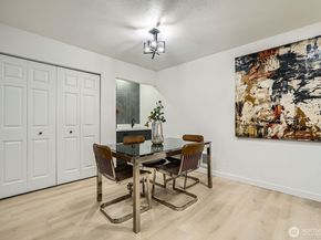 9512 1st Avenue NE 110, Seattle WA 98115
