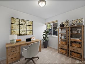 911 N 104th Street A, Seattle WA 98133