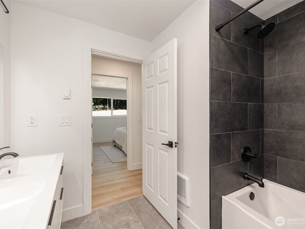 14866 NW 154th Place, Renton WA 98058
