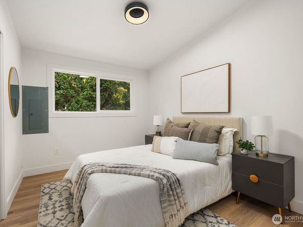 14866 NW 154th Place, Renton WA 98058