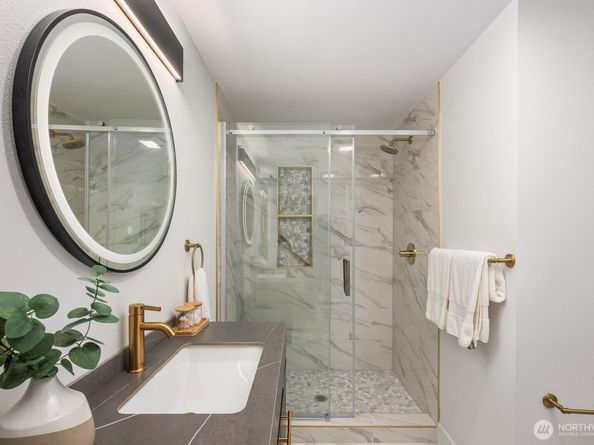 14866 NW 154th Place, Renton WA 98058