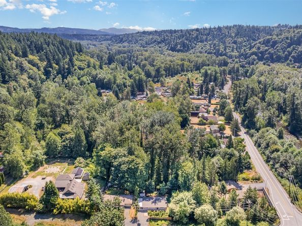 14866 NW 154th Place, Renton WA 98058