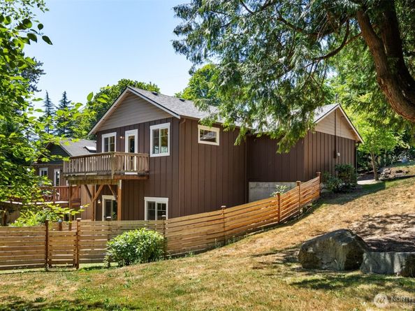 2446 SW Webster Street, Seattle WA 98106