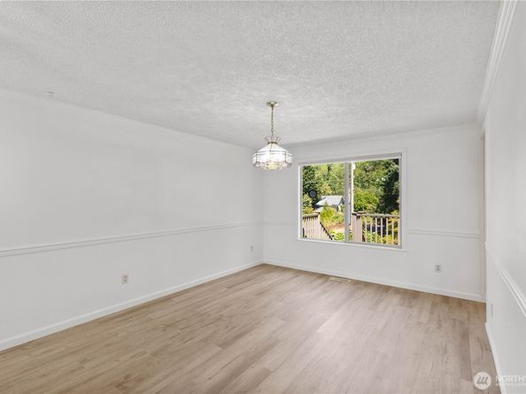 30202 30th Ave SW, Federal Way WA 98023