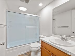 30202 30th Ave SW, Federal Way WA 98023