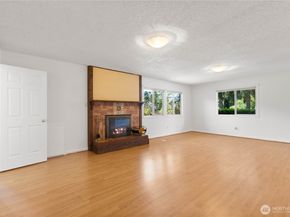 30202 30th Ave SW, Federal Way WA 98023
