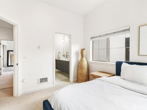 4290 S Greenbelt Station Drive, Seattle WA 98118