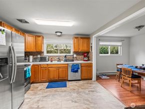 3514 Parker Lane, Bremerton WA 98310