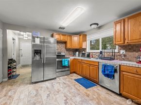 3514 Parker Lane, Bremerton WA 98310