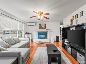 3514 Parker, Bremerton WA 98310