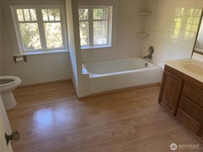 20410 SE 8th Street, Sammamish WA 98074