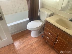 20410 SE 8th Street, Sammamish WA 98074