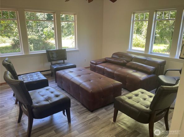 20410 SE 8th Street, Sammamish WA 98074