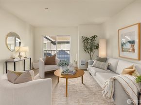 300 NE High School Road 403, Bainbridge Island WA 98110