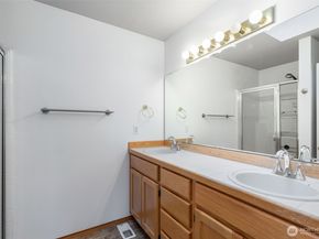 3225 156th Street SW 3, Lynnwood WA 98087