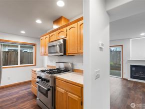 3225 156th Street SW 3, Lynnwood WA 98087