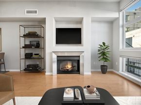 17 W Mercer Street 217, Seattle WA 98119