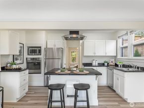 3026 26th Avenue W, Seattle WA 98199