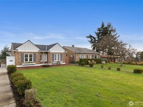 3026 26th Avenue W, Seattle WA 98199