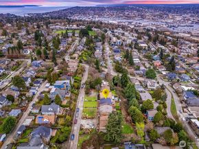 3026 26th Avenue W, Seattle WA 98199