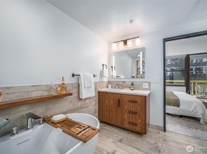 615 E Pike Street 303, Seattle WA 98122