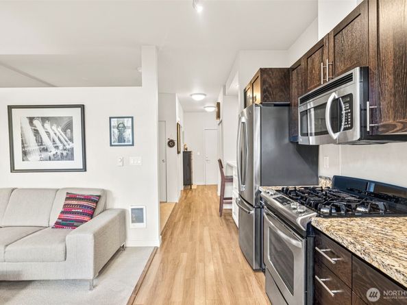 15100 6th Avenue SW 312, Burien WA 98166