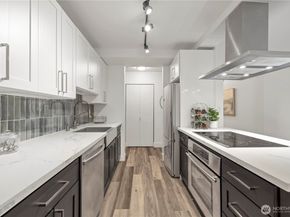 500 W 5th Avenue 306, Seattle WA 98119