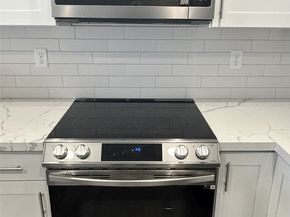 13243 Ambaum Boulevard SW C, Burien WA 98146