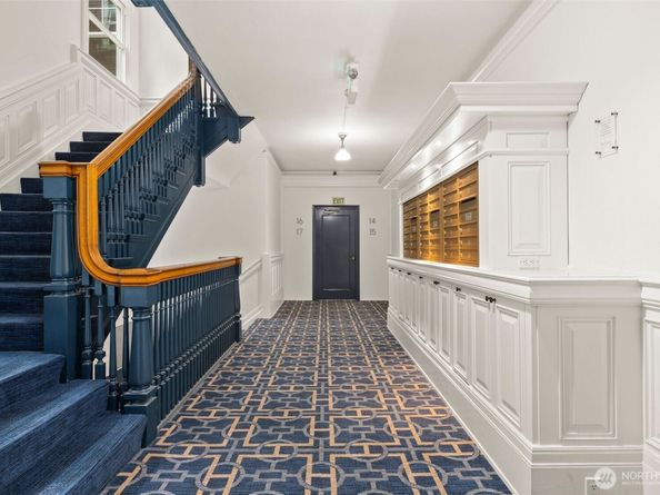 615 Boren Avenue 6, Seattle WA 98104