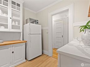 615 Boren Avenue 6, Seattle WA 98104