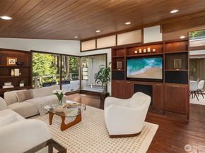 10250 SE 21st Street, Bellevue WA 98004