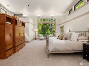 10250 SE 21st Street, Bellevue WA 98004