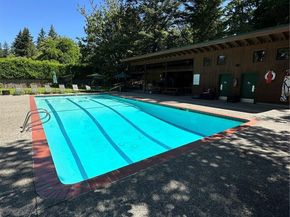 10250 SE 21st Street, Bellevue WA 98004