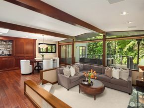 10250 SE 21st Street, Bellevue WA 98004