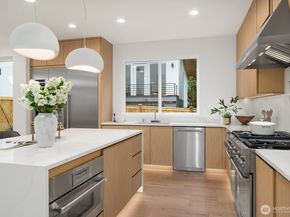 3983 162nd Place SE, Bellevue WA 98006