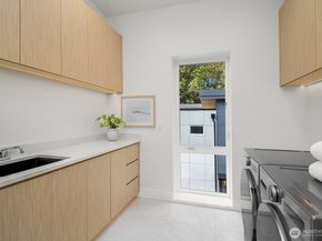 3983 162nd Place SE, Bellevue WA 98006