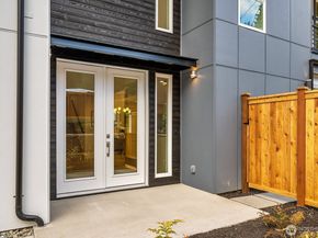 3983 162nd Place SE, Bellevue WA 98006