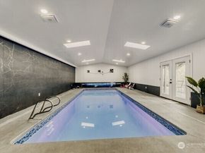 17606 Larch Way, Lynnwood WA 98037