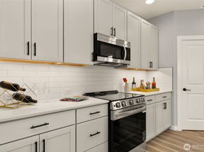 12502 SE 256th Place 10, Kent WA 98030